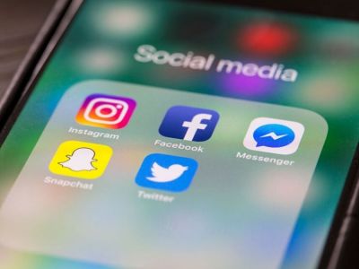 Couples Considering Divorce Should Avoid Social Media